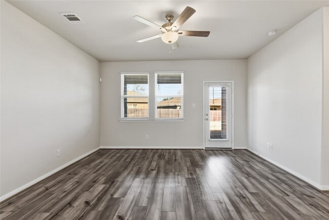 Building Photo - 18508 Meadow Point Ln