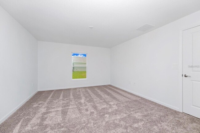 Building Photo - 4057 Ambrose Ave