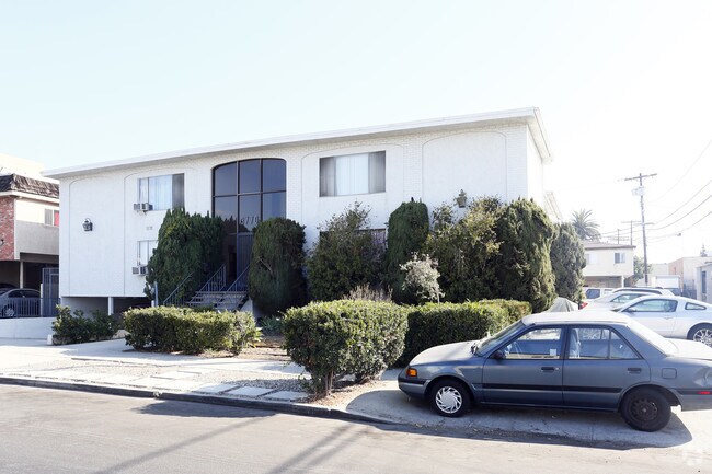 Primary Photo - 3770 Vinton Ave