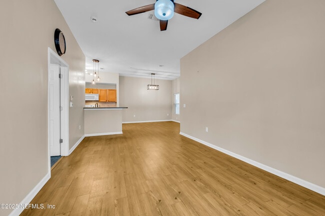 Building Photo - 7920 Merrill Rd