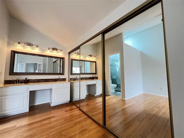 Building Photo - 4242 N Capistrano Dr