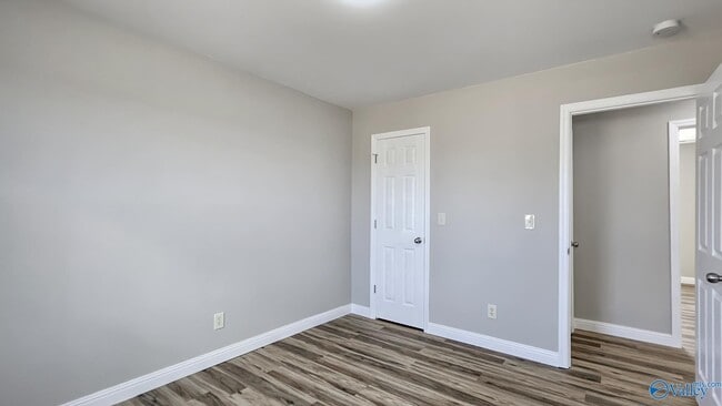 Building Photo - 9257 Stanford Rd