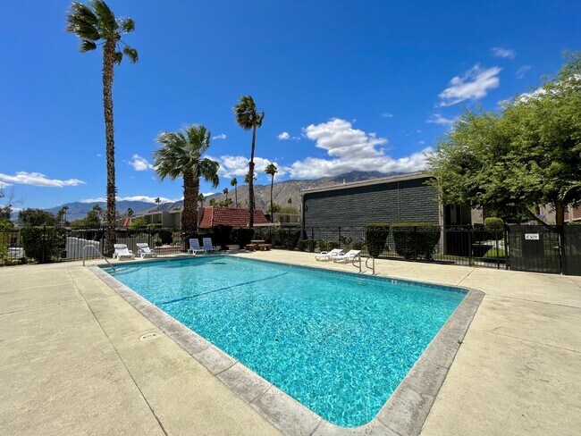 Building Photo - Furnished 3 Bed in Indian Canyon Villas