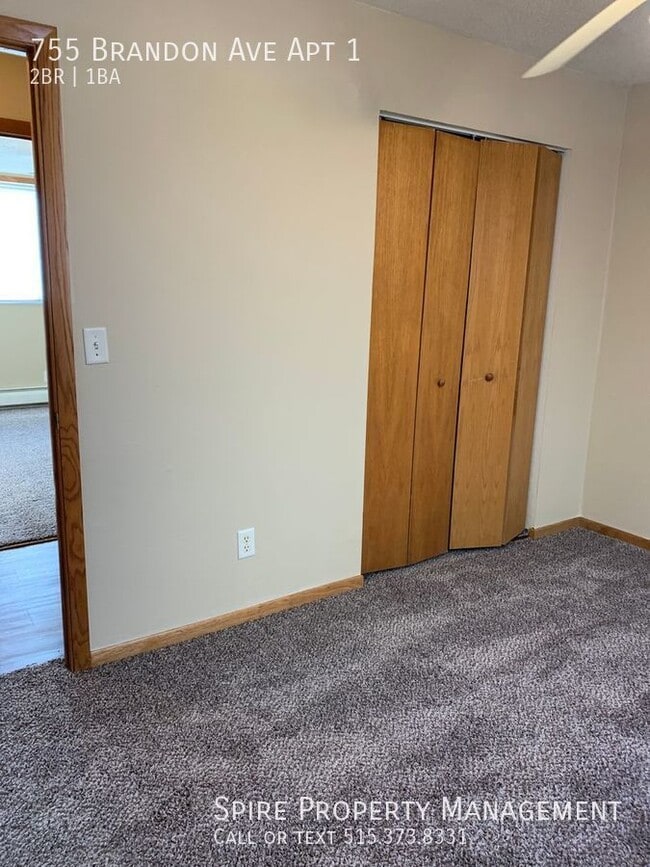 Building Photo - Hiawatha 2 bedroom 1 bath