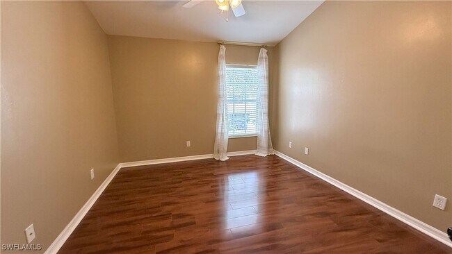 Building Photo - 8431 Village Edge Cir