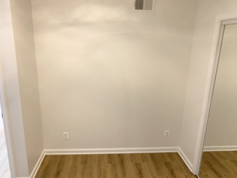 Building Photo - 1600 S Charles St