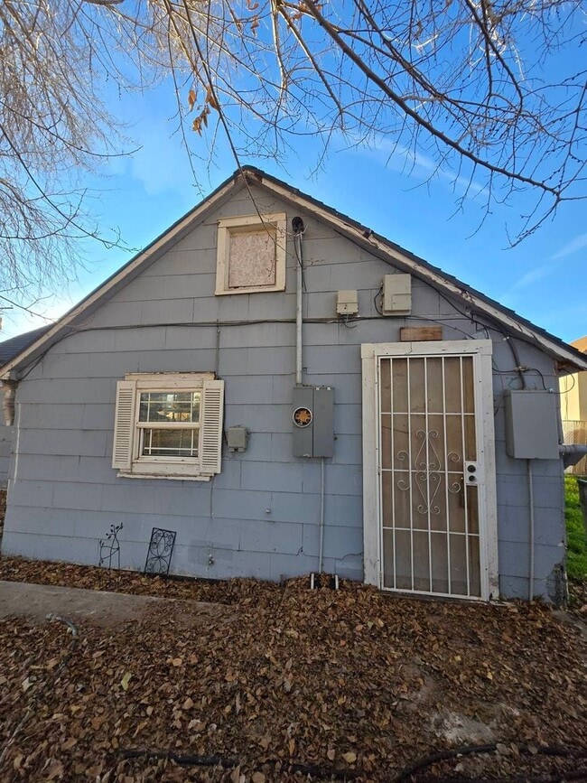 Building Photo - Cute newly updated 1 Bedroom in Ogden