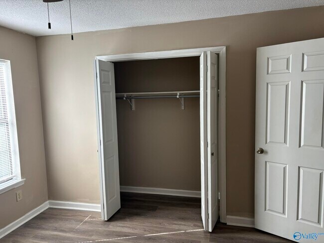 Building Photo - 2607 Wynterhall Rd SE