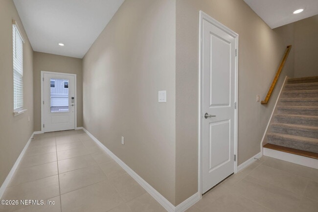 Building Photo - 365 Cherry Elm Dr