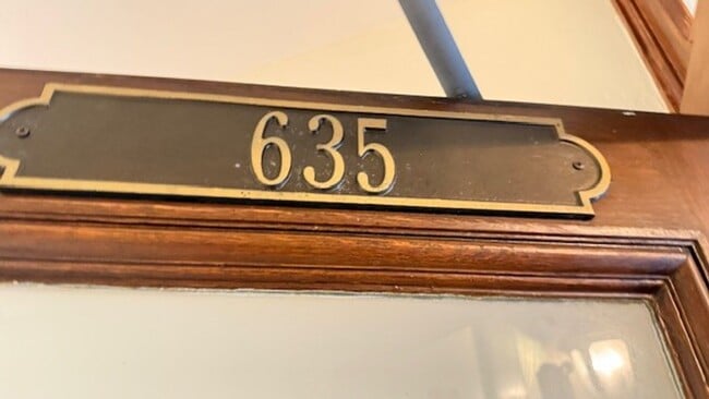 Building Photo - 635 Mason St