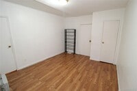 Building Photo - 211-77 Jamaica Ave