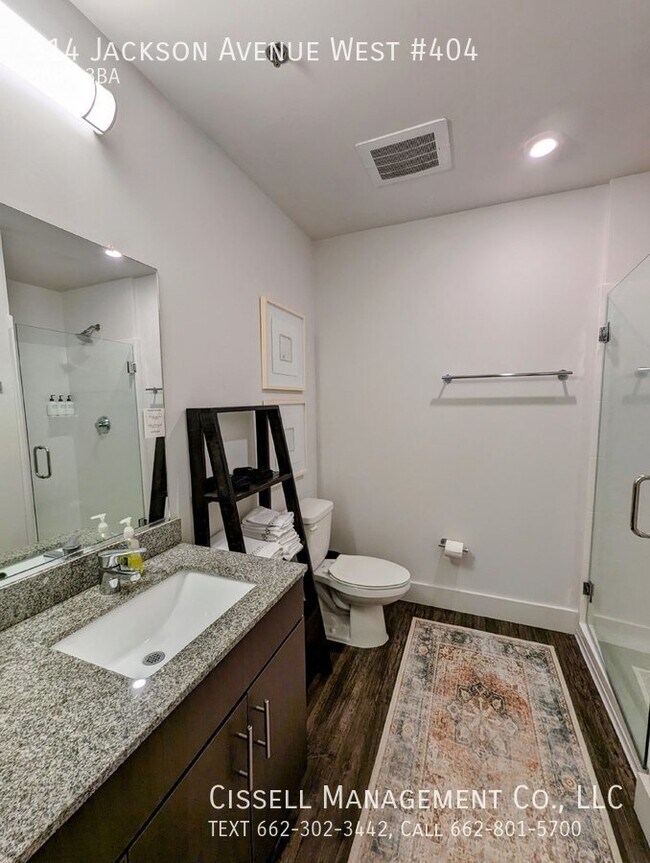 Building Photo - 514 Jackson Avenue West #404