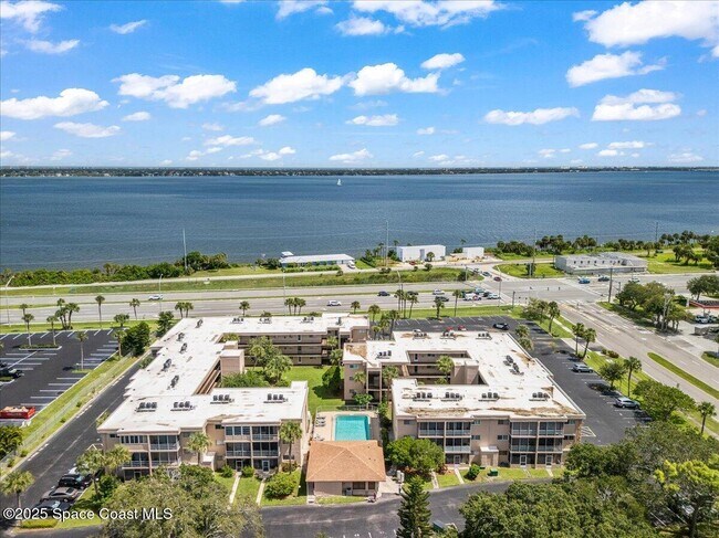 Building Photo - 3150 N Harbor City Blvd