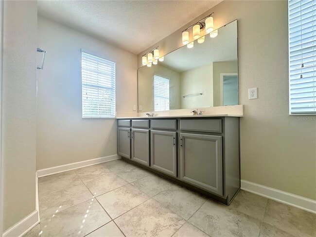 Building Photo - 10247 Love Story St