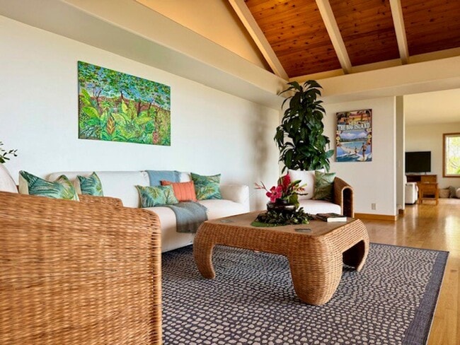 Building Photo - Luxury- Kona Hills Estates : Furnished Exquisite 3-Bedroom, 3.5 Bathroom Retreat