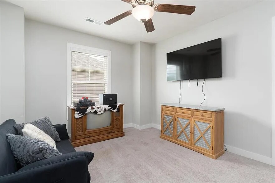 Building Photo - 2630 Dellwood Valley Ln