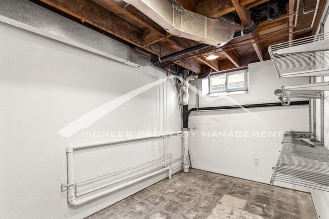 Building Photo - 1375 Locust St