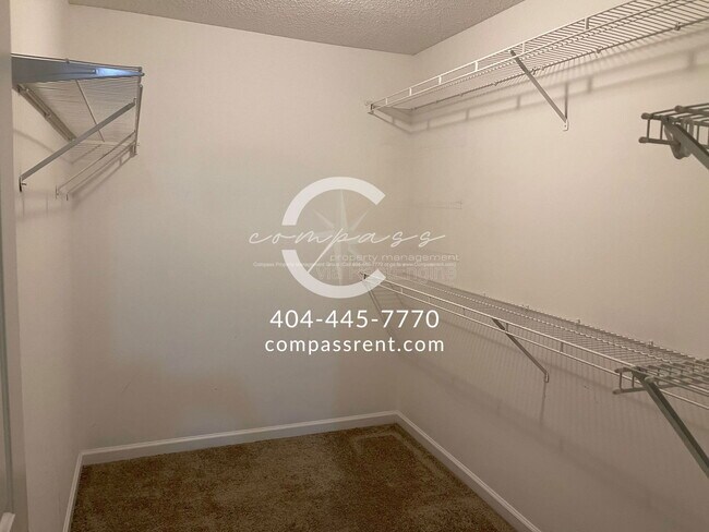Building Photo - 2106 Clearvista Dr NW