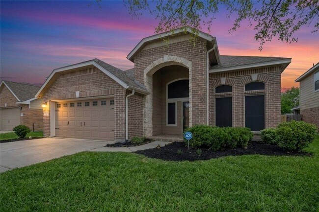 Building Photo - 15807 Sonoma Park Dr