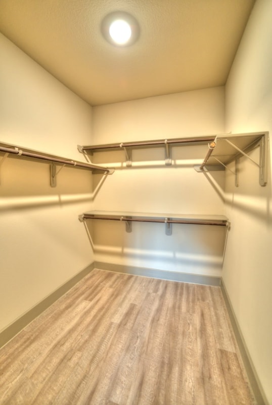 Building Photo - 6520 Jamail Dr