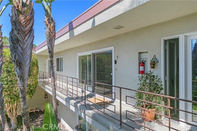 Building Photo - 1570 Via Capri