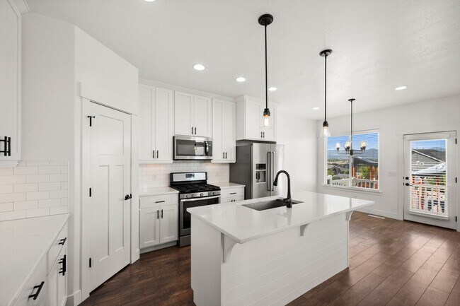 Building Photo - 15392 S Skyraider Ln