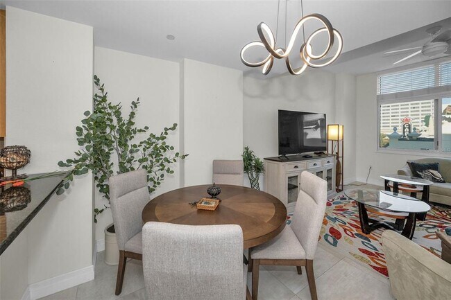 Building Photo - 331 Cleveland St