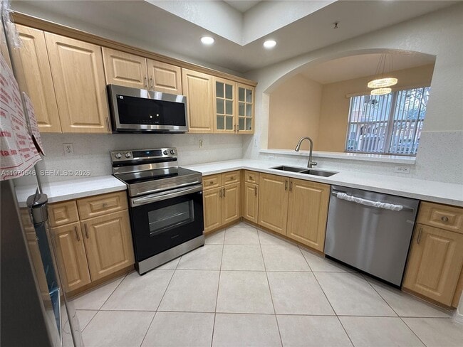 Building Photo - 8936 W Flagler St