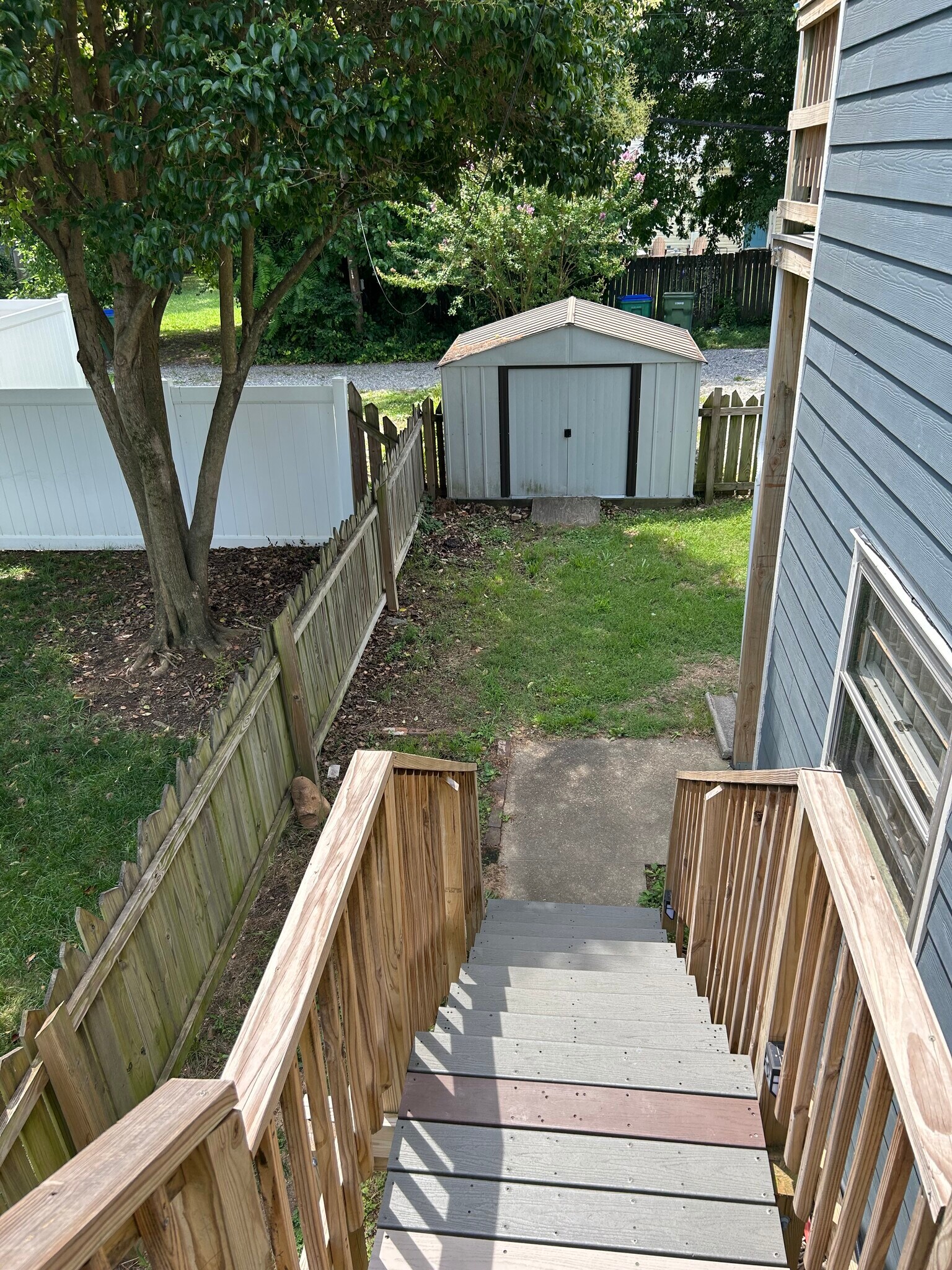 Building Photo - 1103 Oakwood Ave