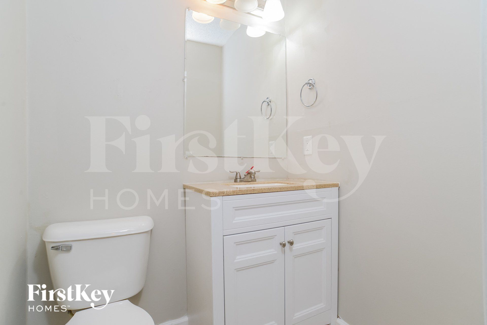 Building Photo - 615 N Pine St