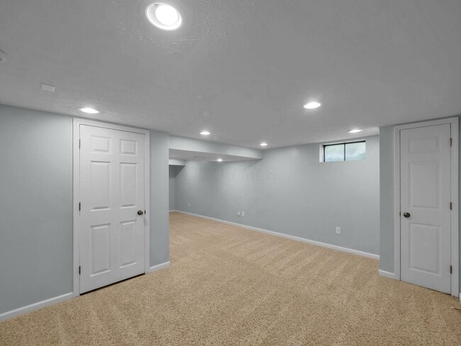 Building Photo - 5715 Longford Dr
