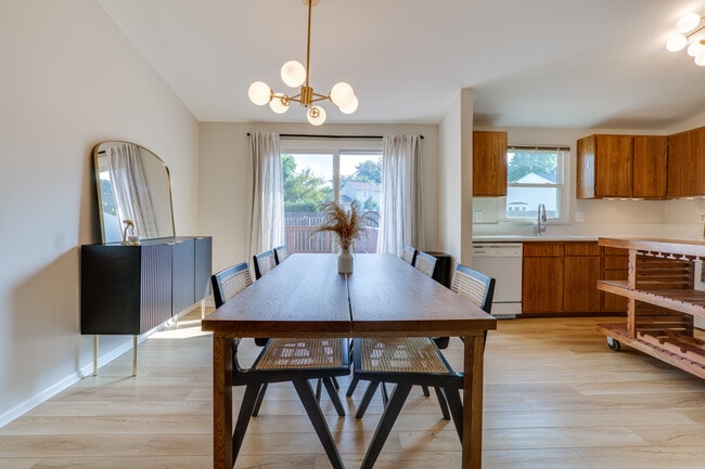 Dining Room - 5471 Braddock Ridge Dr