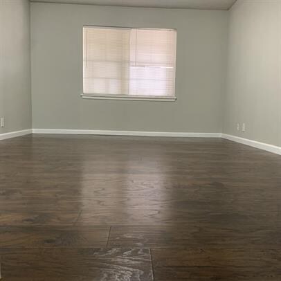 Building Photo - 3919 Englewood Cir