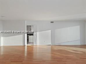 Building Photo - 5161 Collins Ave