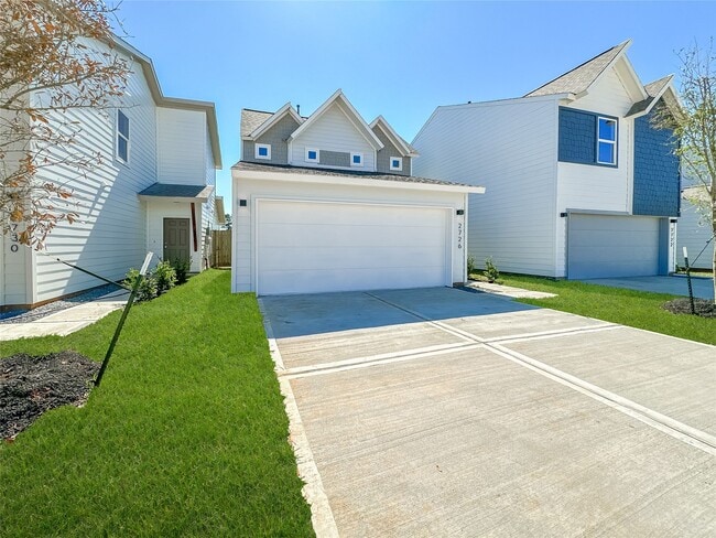 Building Photo - 824 Waxahachie St