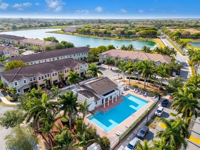 Building Photo - 1429 SE 23rd Terrace