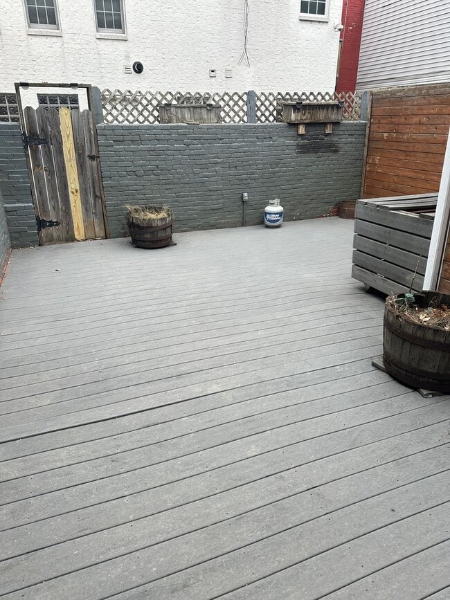 Building Photo - 119 S 17th St