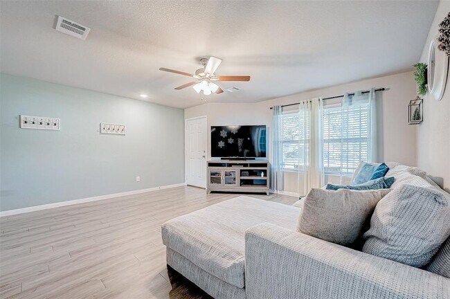 Building Photo - 115 Wilburn Dr