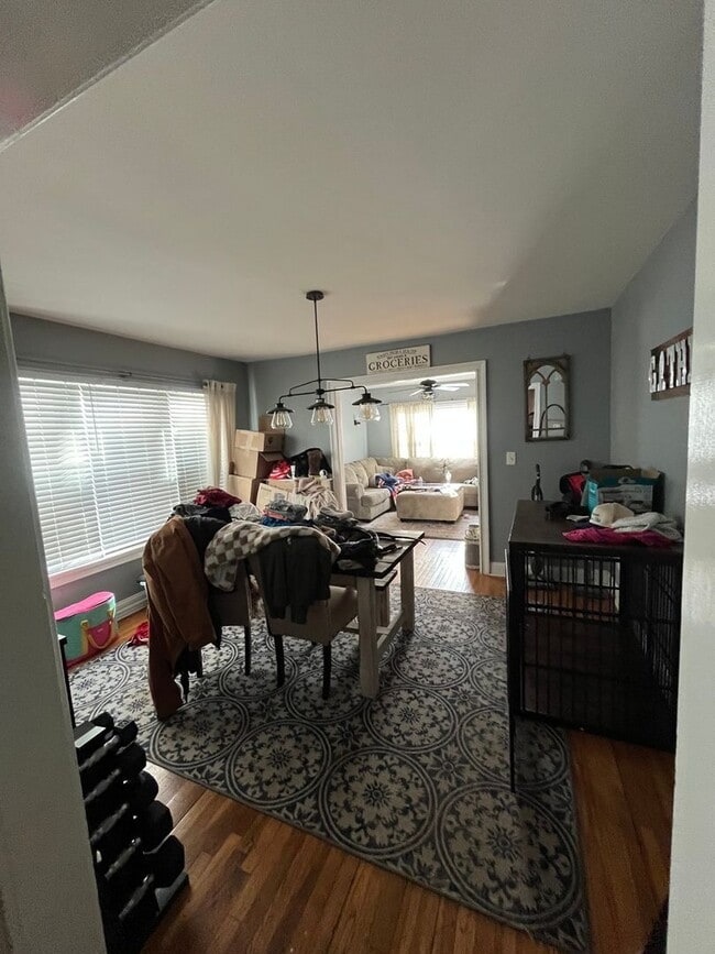 Building Photo - 10 Ashland St