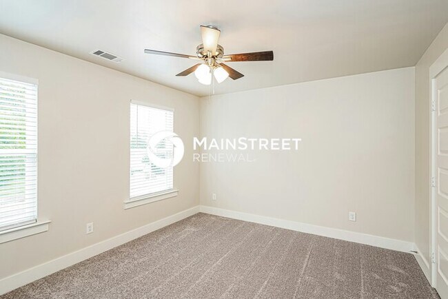 Building Photo - 3 Bedroom Pet-Friendly Home in HERMITAGE, TN with Main Street Renewal