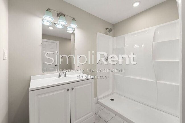 Building Photo - ALL NEW 4/2 HOME FOR RENT - 1st Month's Rent free with a 13 month lease!