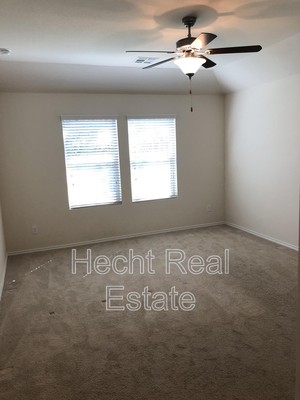 Building Photo - 836 Hillrose Dr