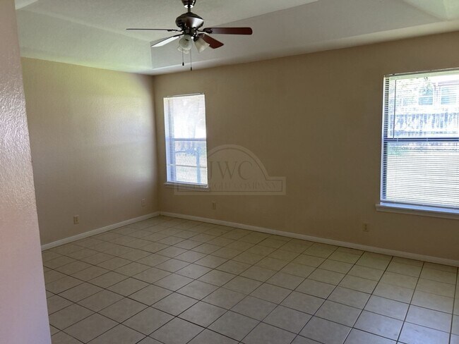 Building Photo - 101 Nancy Dr