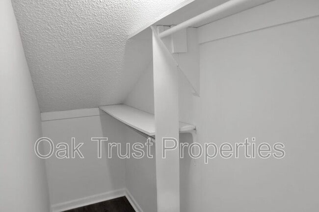 Building Photo - 4407 Great Oak Dr