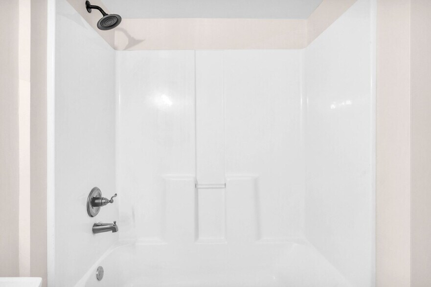 Building Photo - 1046 Tilden St NW