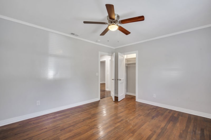 Building Photo - 415 E 65th St