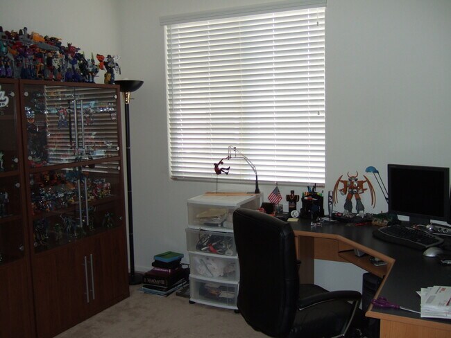 Building Photo - 297 Island Way