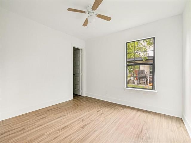 Building Photo - 616 Leyenda Dr