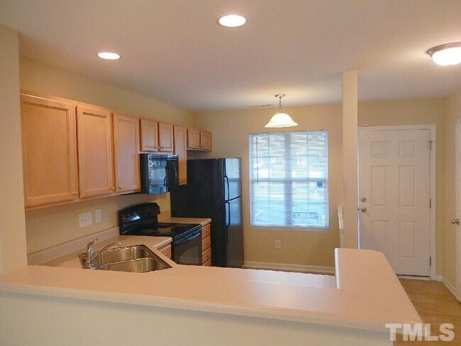 Building Photo - 8007 River Water Ct