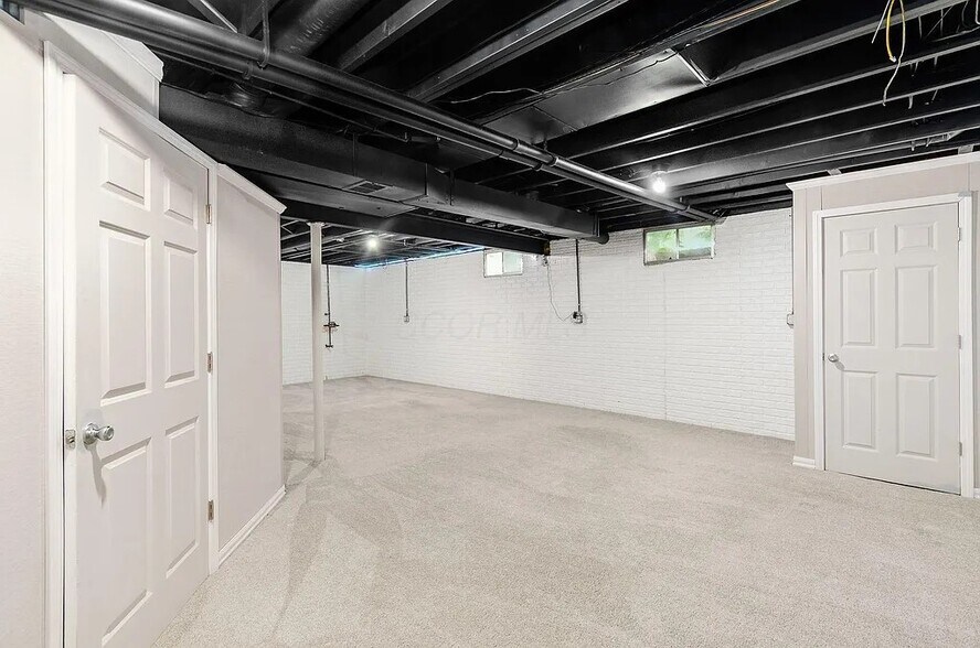 Building Photo - 6710 Bethany Dr